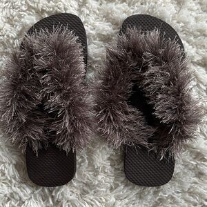 Faux-Fur Slide brown Sandals Women's Comfortable Plush Slides NWOT Sz 9